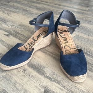 Navy blue wedges